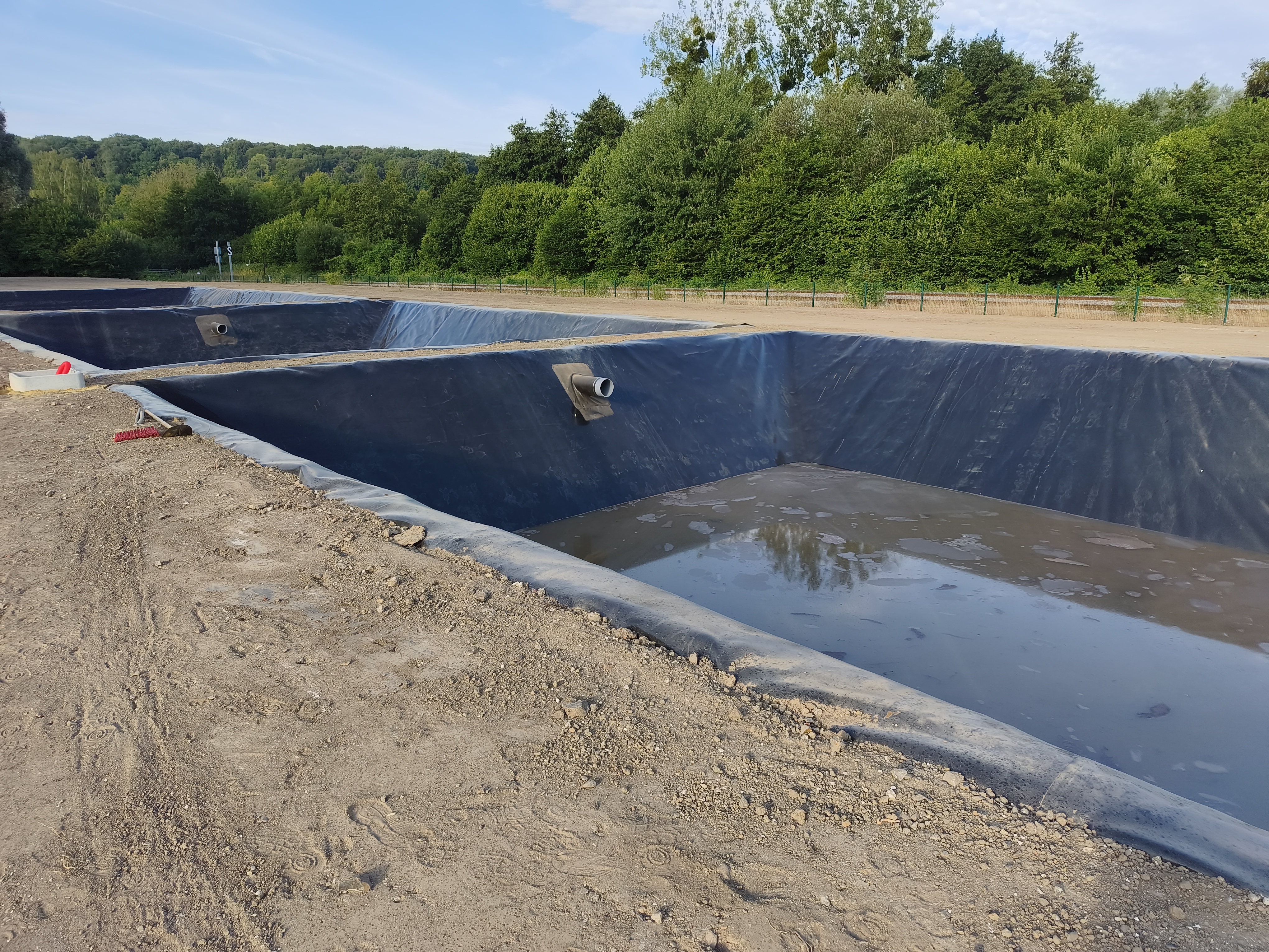 TROIS BASSINS DE DECANTATION DANS CIDRERIE  DPT 60